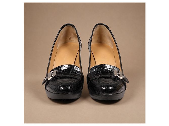 Hermès Pumps aus schwarzem Krokodilleder - Ansicht 11
