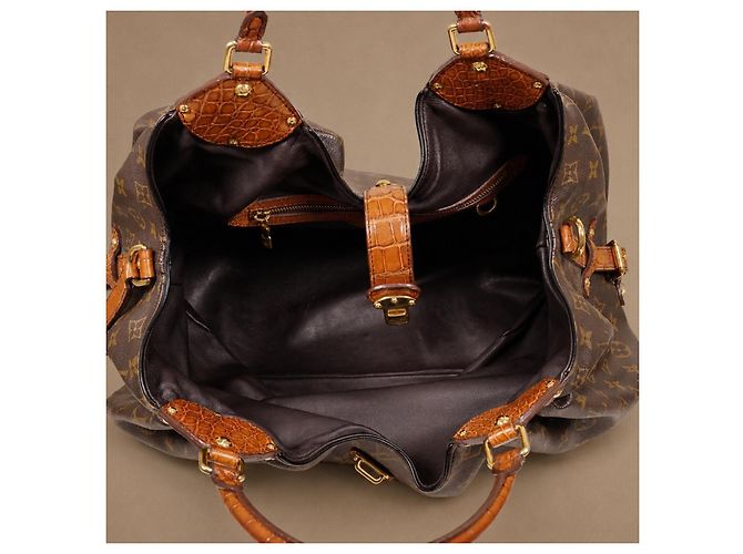 Borsa a tracolla Louis Vuitton Mahina XL Alligator Monogram Canvas - vista 16