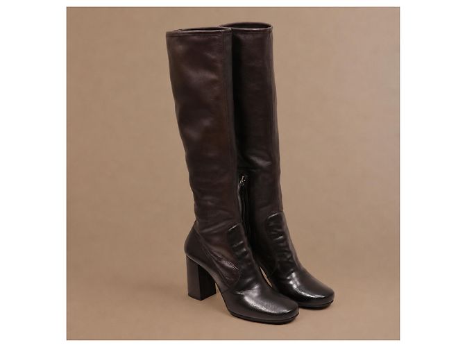 Botas altas Prada de cuero marrón para mujer - vista 6