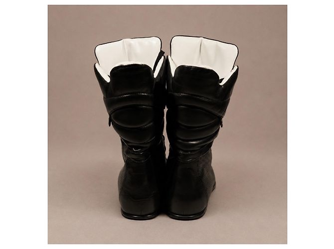 Chanel Botas altas de piel negra - vista 6