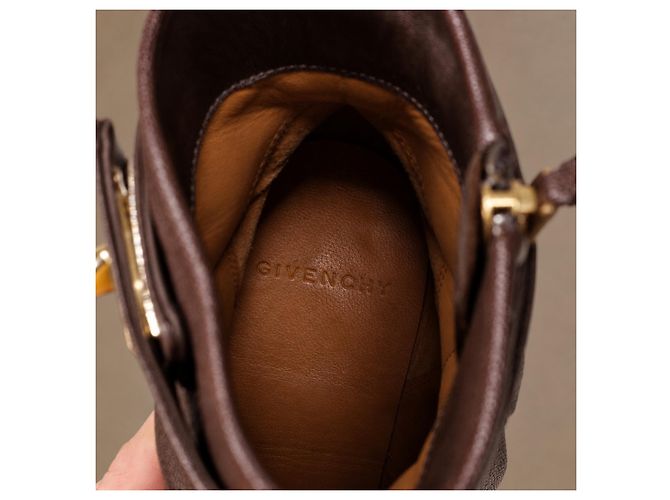 Givenchy Shark Lock Botines de piel marrón - vista 12