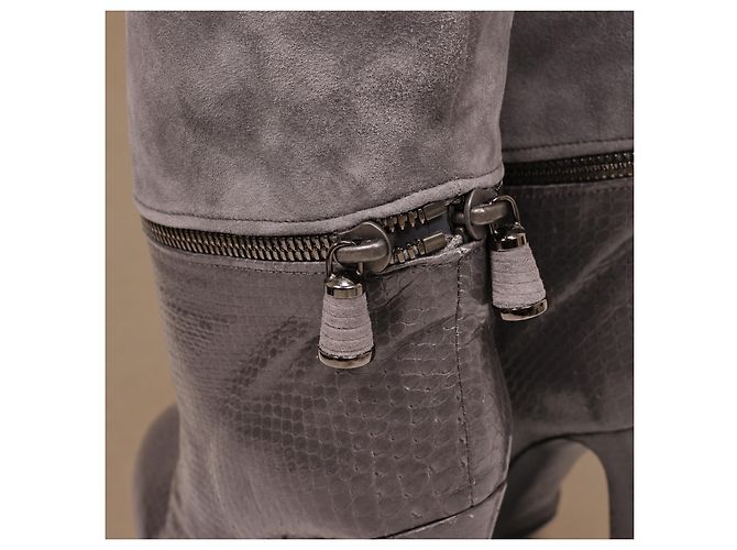 Bottes hautes Sergio Rossi en daim gris et cuir de python - vue 13