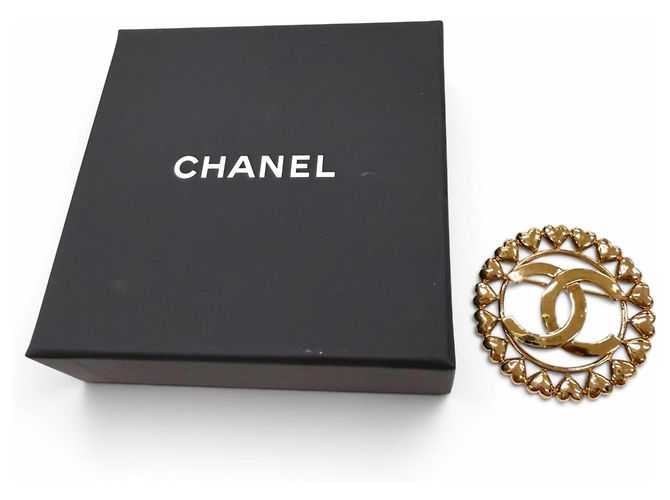 Spilla Chanel Gold Coco Mark Heart Circle - vista 2