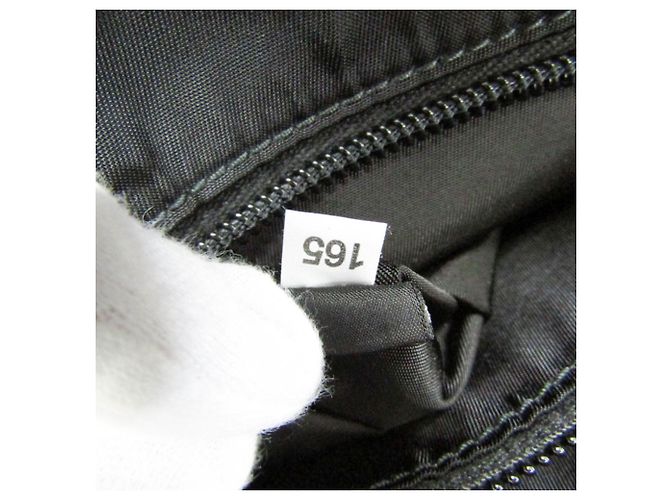 Petit sac bandoulière Prada avec logo triangle - vue 11