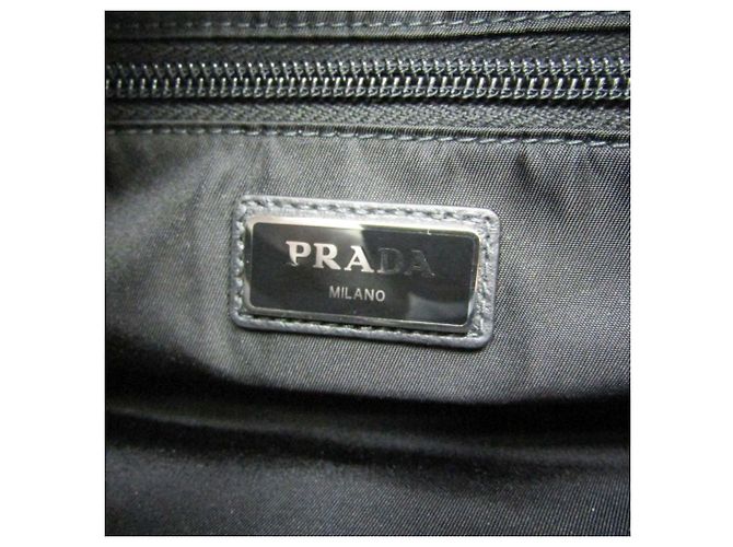 Petit sac bandoulière Prada avec logo triangle - vue 9