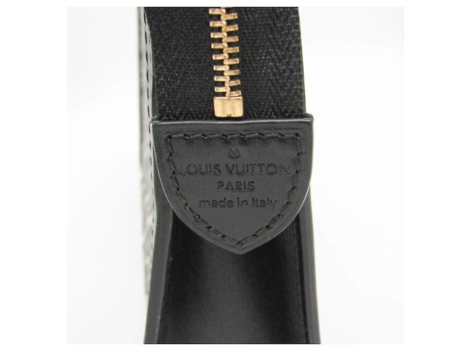 Louis Vuitton Since 1854 Poche Toilette 26 Clutch Bag - vista 12