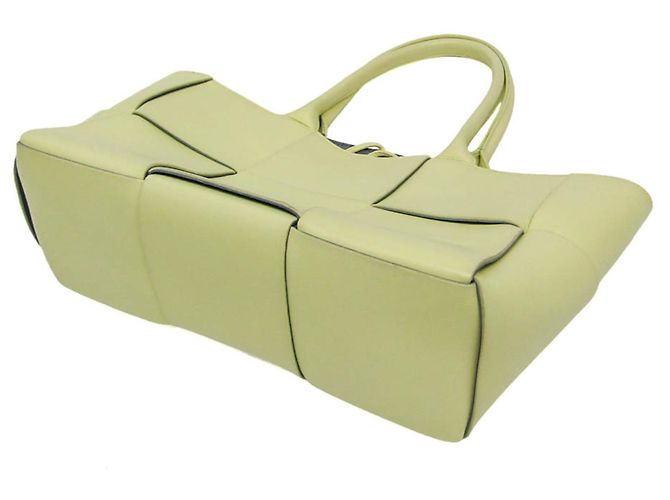 Bottega Veneta Maxi Intrecciato Arco Tote - view 3