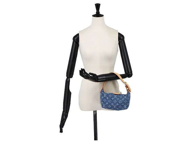 Louis Vuitton Monogram Denim Pochette - vista 9
