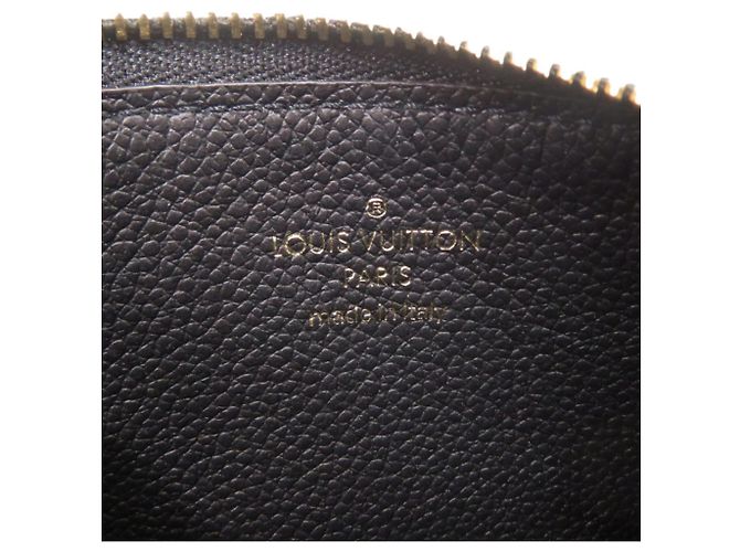 Louis Vuitton Monogram Empreinte Noir Card Case - vue 7