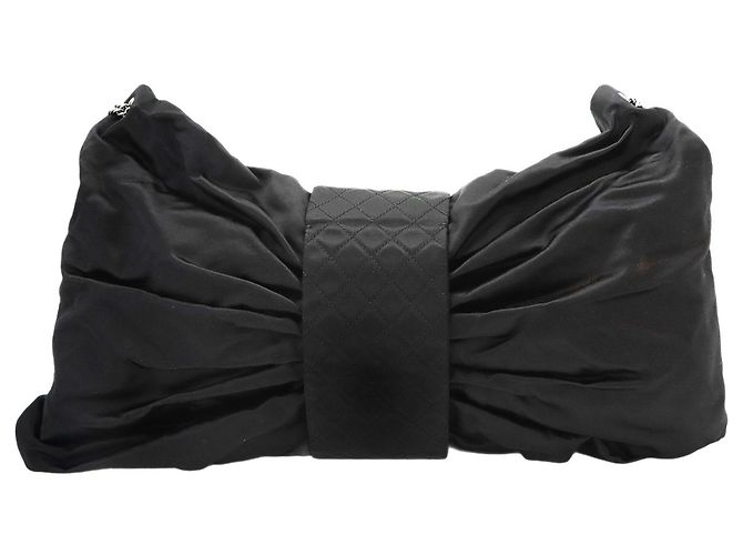 Borsa a tracolla Chanel 2.55 con catena a nastro in raso nero - vista 2