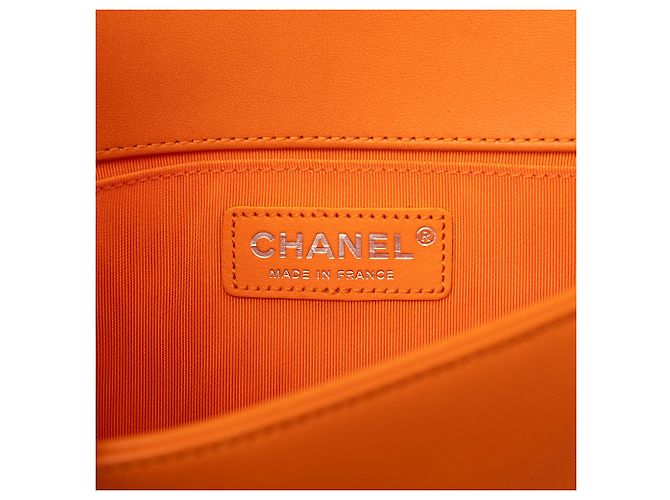 Chanel Orange Old Medium Quilted Lambskin Boy Flap - vista 5