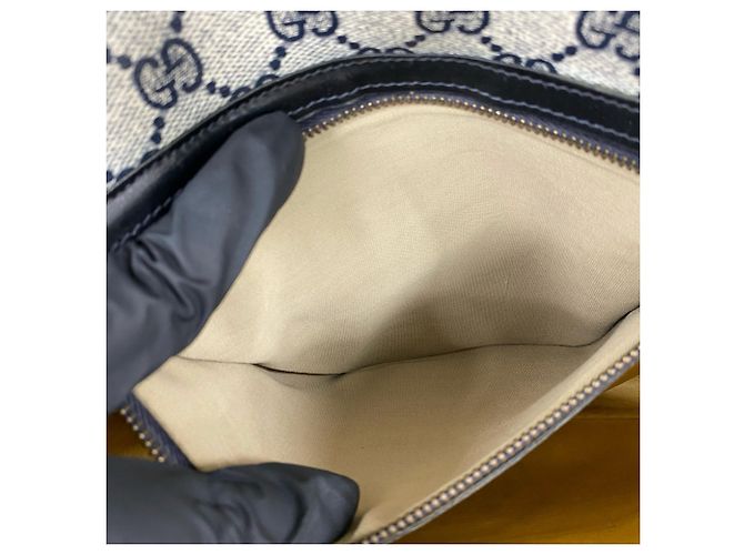 Gucci Beige GG Supreme Web Crossbody - vista 3