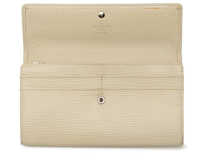 Cartera larga Louis Vuitton Sarah de cuero Epi blanco - vista 6