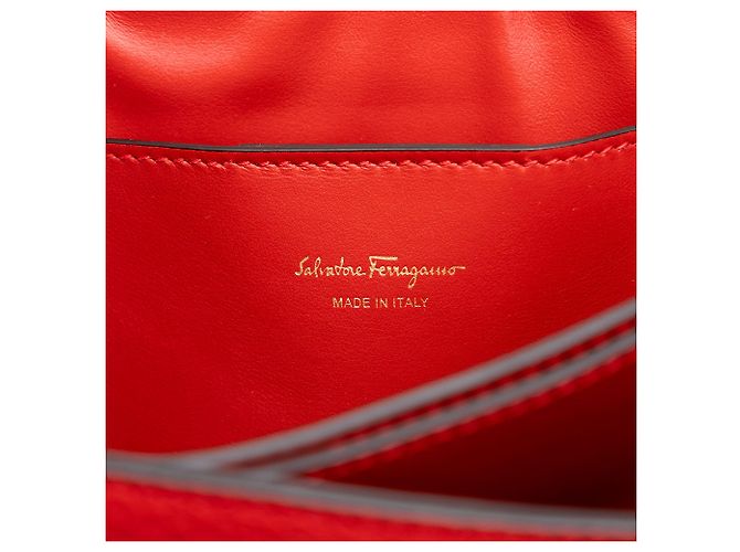 Salvatore Ferragamo Borsa a mano Ferragamo Margot Large Gancini in vitello rosso - vista 5