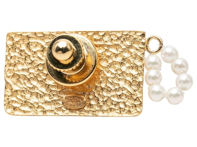 Spilla Chanel Gold CC placcata oro Choco Bar in smalto e perle sintetiche - vista 3