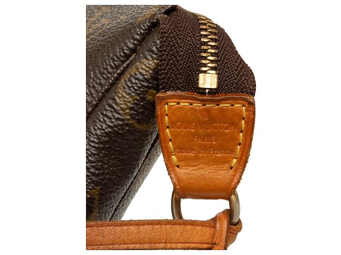 Louis Vuitton Brown Monogram Pochette Accessoires - vista 5