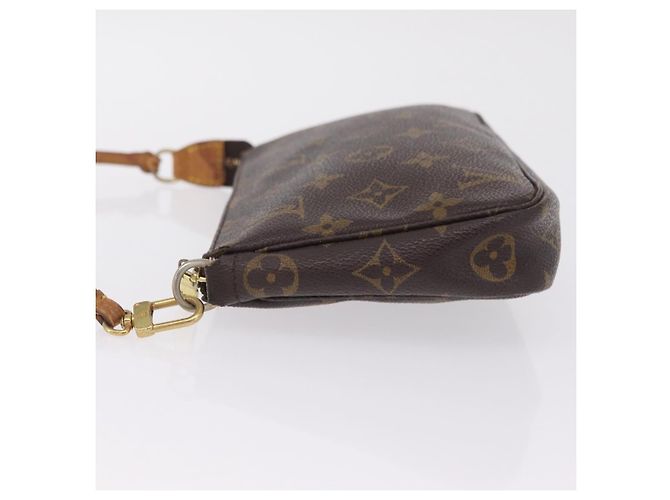 Louis Vuitton Pochette Accessoires Monogram Canvas Medium - vista 4
