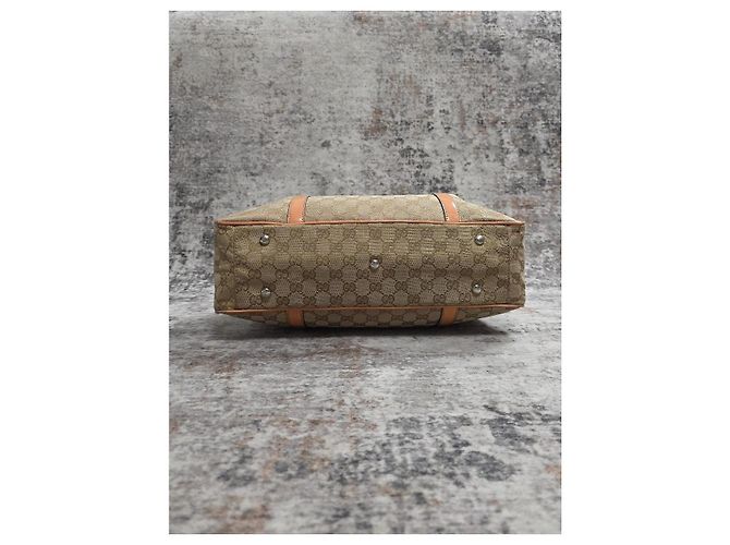 Magnifica Borsa Gucci Interlocking - vista 5