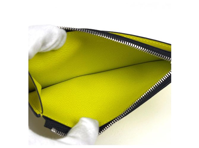 Louis Vuitton Monogram Taiga Business Card Case - vista 6