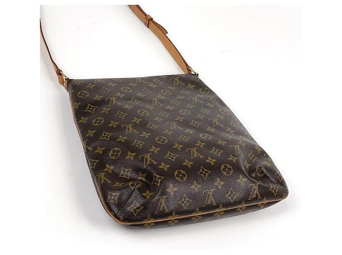 Borsa a tracolla Louis Vuitton Musette - vista 2