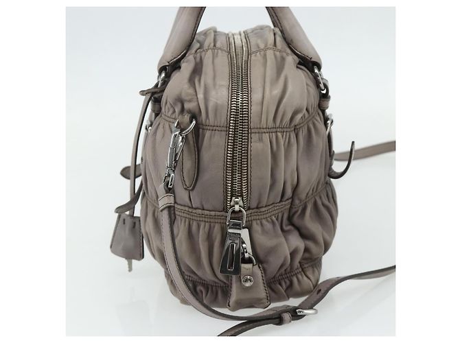 Borsa convertible Prada Gaufre in pelle Nappa Medium - vista 3