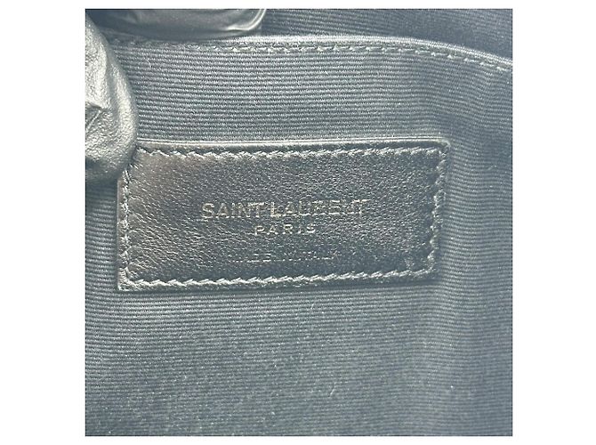 Autre Marque Saint Laurent Classic Monogram Zip Crocodile Embossed Leather Medium - vista 6