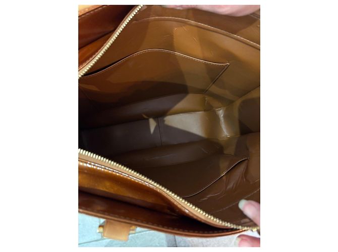 Sac Cabas Louis Vuitton Rivington Monogram Vernis Marron - vue 7