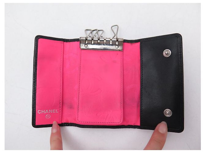 CHANEL MULTICLES CAMBON MATELASSE BLACK LEATHER KEY RING - view 3
