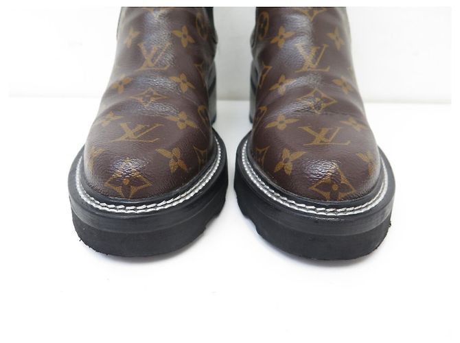 BOTINES LOUIS VUITTON BEAUBOURG MONOGRAM 40 NUEVOS - vista 4