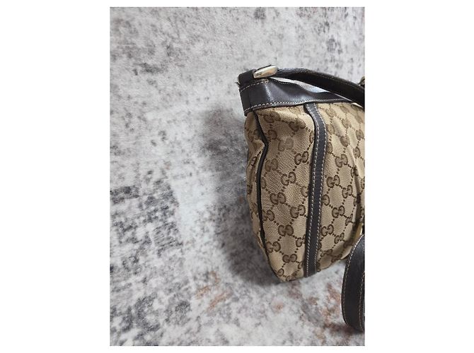 Magnifica Borsa Gucci Abbey D Ring - vista 5