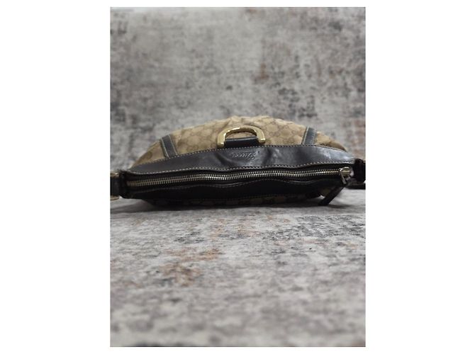 Magnifica Borsa Gucci Abbey D Ring - vista 9