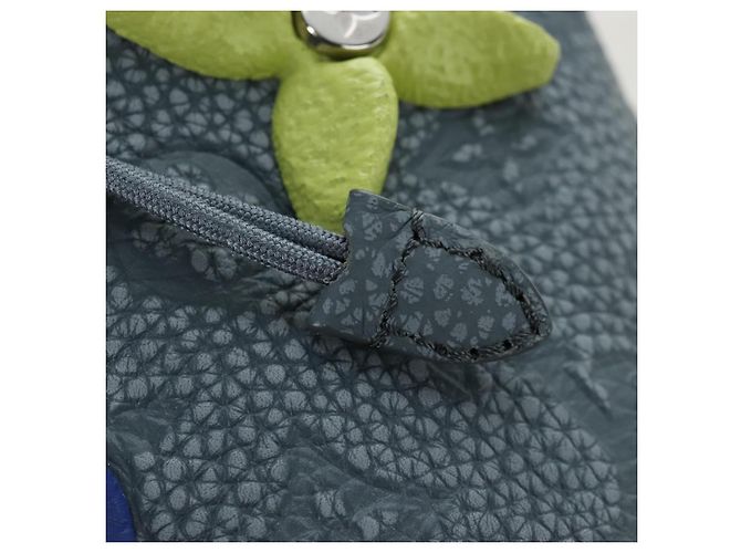 LOUIS VUITTON Taurillon Monogram Climbing Chalk Nano Bag Gray M81572 LN075SAM - vista 20