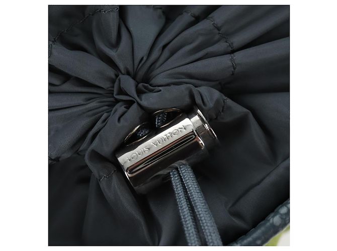 LOUIS VUITTON Taurillon Monogram Climbing Chalk Nano Bag Gray M81572 LN075SAM - vista 21