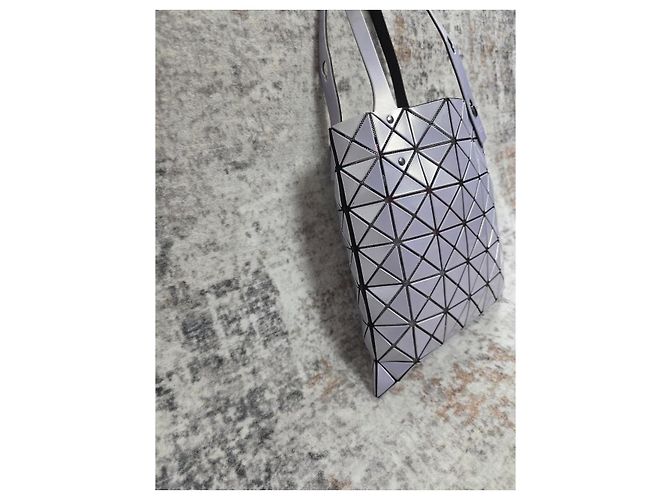 Splendida borsa Issey Miyake Bao Bao - vista 5