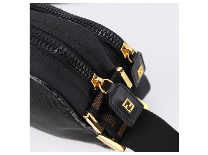 FENDI Shoulder Bag Canvas Black Gold - vista 17