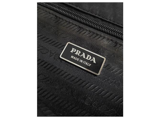 Wunderschöne schwarze Prada Schultertasche - Ansicht 11