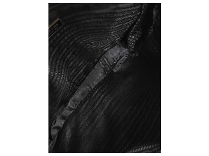 Wunderschöne schwarze Prada Schultertasche - Ansicht 12
