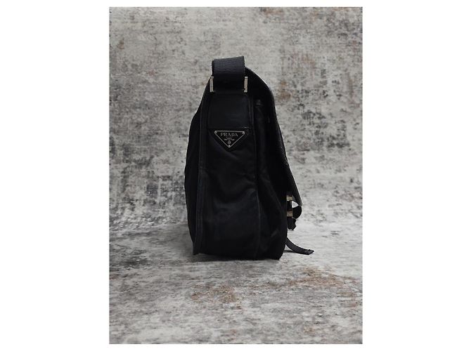 Wunderschöne schwarze Prada Schultertasche - Ansicht 5