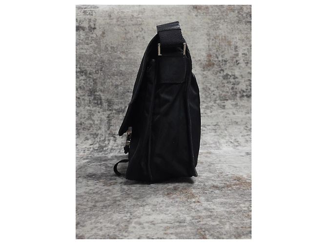 Wunderschöne schwarze Prada Schultertasche - Ansicht 6