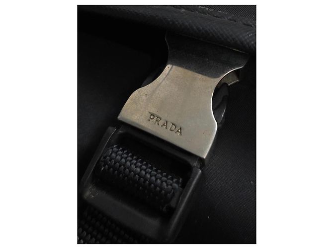 Wunderschöne schwarze Prada Schultertasche - Ansicht 8