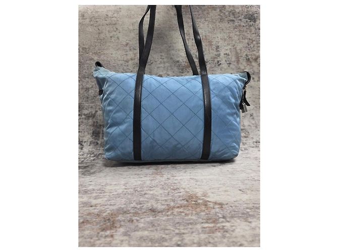 Bolsa Prada Nylon Acolchoado Azul Celeste - vista 3