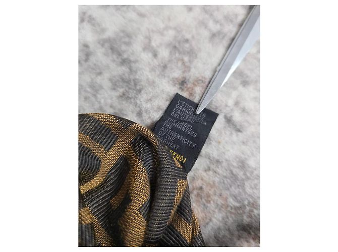 Magnifica Borsa a Mano Fendi Peekaboo - vista 15