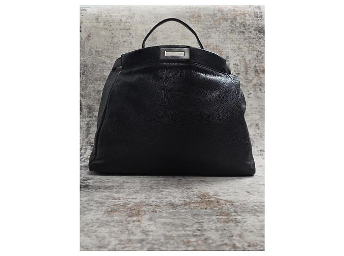 Magnifica Borsa a Mano Fendi Peekaboo - vista 3