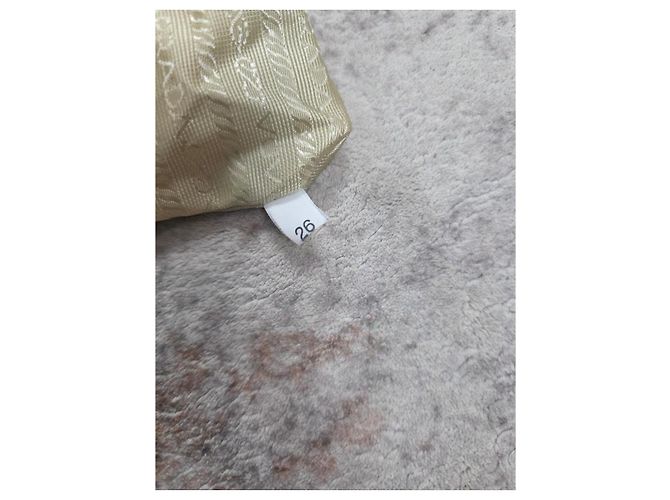 Splendida borsa a tracolla Prada beige - vista 10