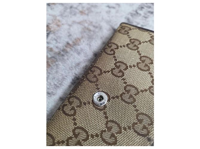 Magnífica Cartera Gucci New Britt - vista 10