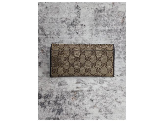 Magnífica Cartera Gucci New Britt - vista 3