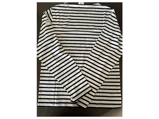 T-shirt a righe in cotone Chanel nero e bianco logo CC - vista 7