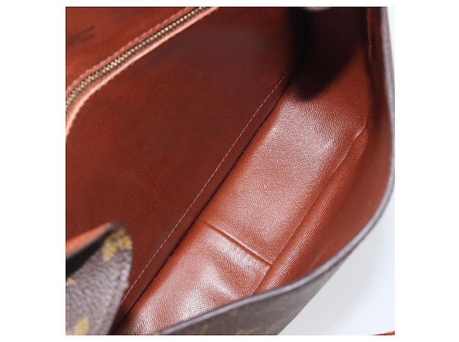 Saint-Cloud Louis Vuitton Saint Cloud Monogram Canvas GM - vue 6