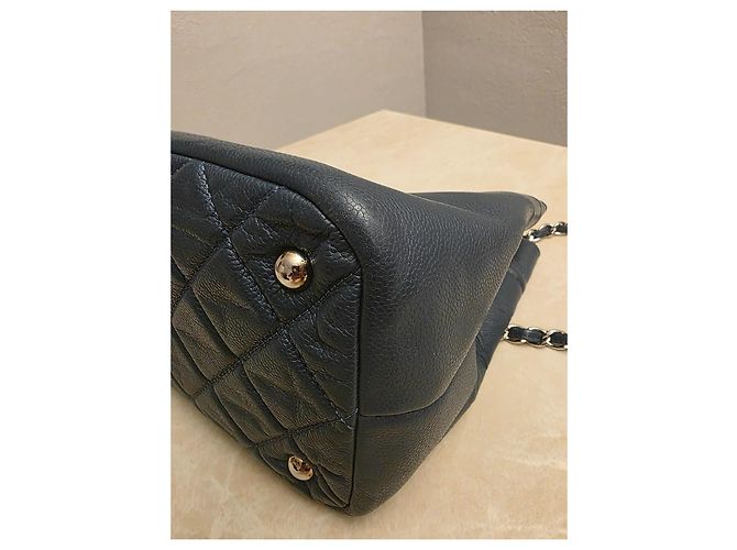 Timeless Chanel Shopper borsa pelle trapuntata blu navy - vista 3