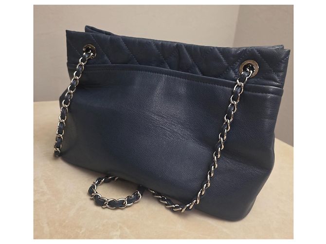 Timeless Chanel Shopper borsa pelle trapuntata blu navy - vista 7